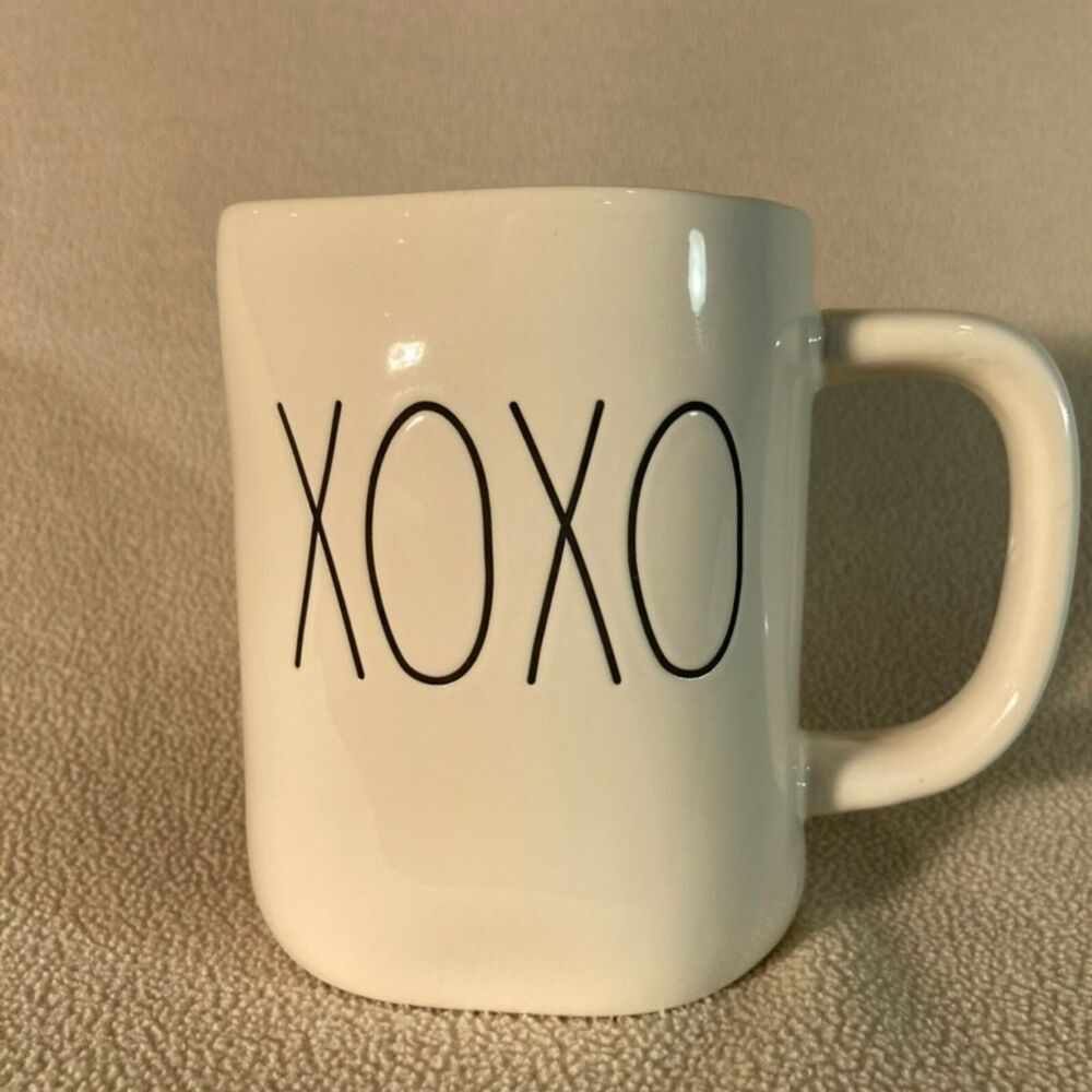 Rae Dunn‎ XOXO Minimalist Mug White with Pink/Red Heart Artisan by Magenta